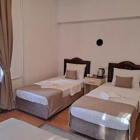 Soezer Otel Ayvalik Exterior photo