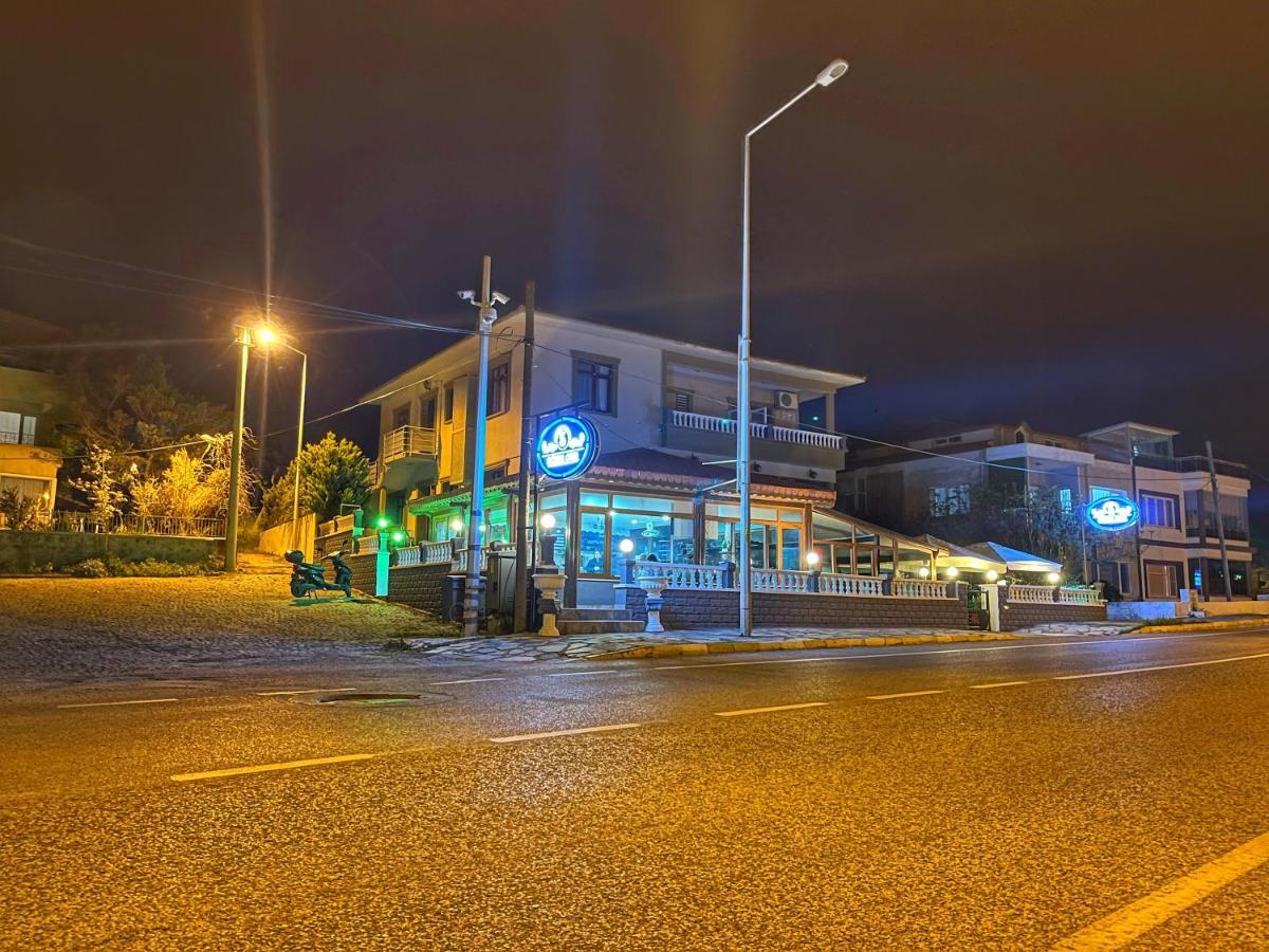 Soezer Otel Ayvalik Exterior photo