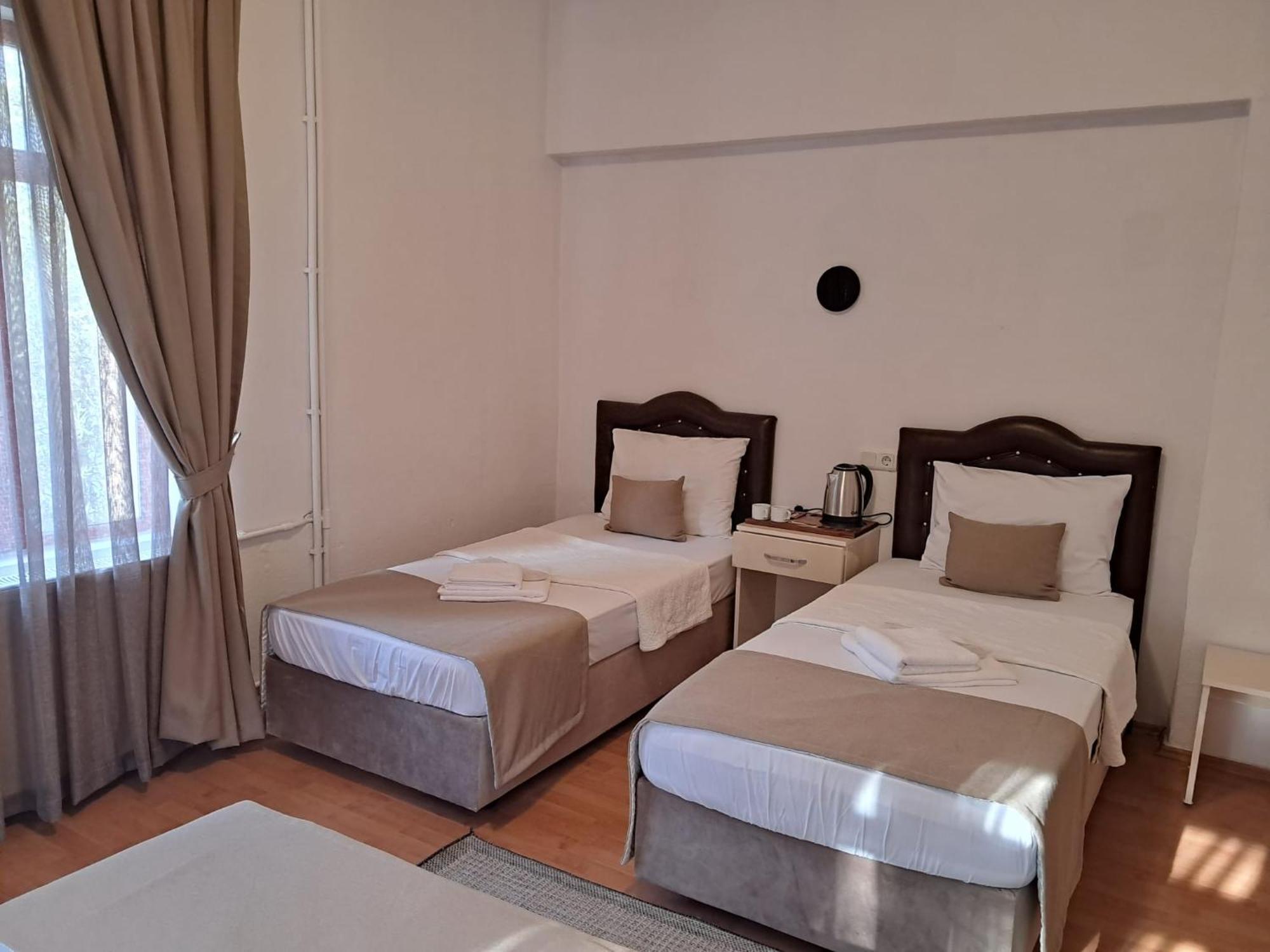 Soezer Otel Ayvalik Exterior photo