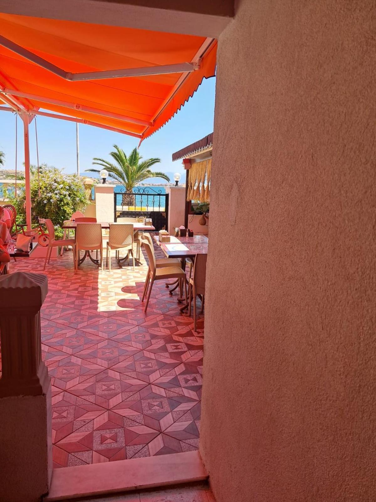 Soezer Otel Ayvalik Exterior photo